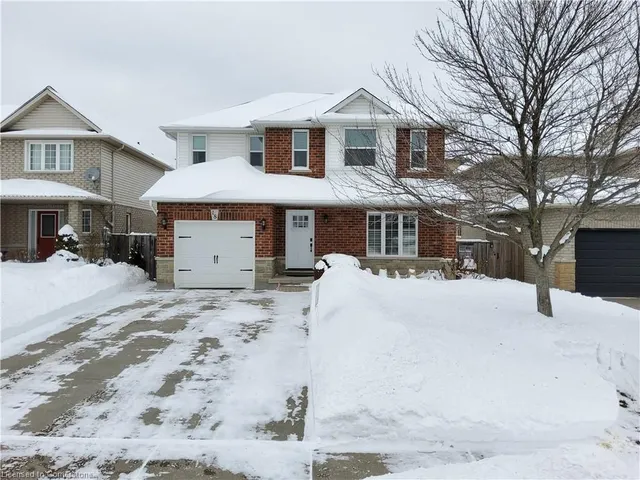 Additional property image - 18 Rideau Cres