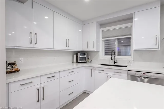 Additional property image - 179 Highbury Dr