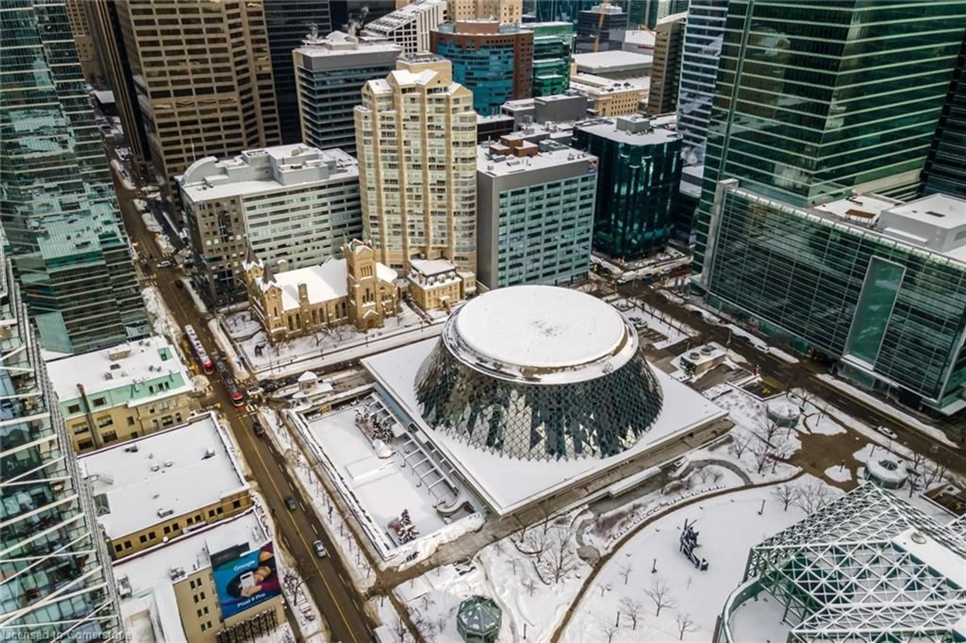 A pic from outside/outdoor area/front of a property/back of a property/a pic from drone, city buildings view from balcony for 71 Simcoe St #2201, Toronto Ontario M5J 2S9