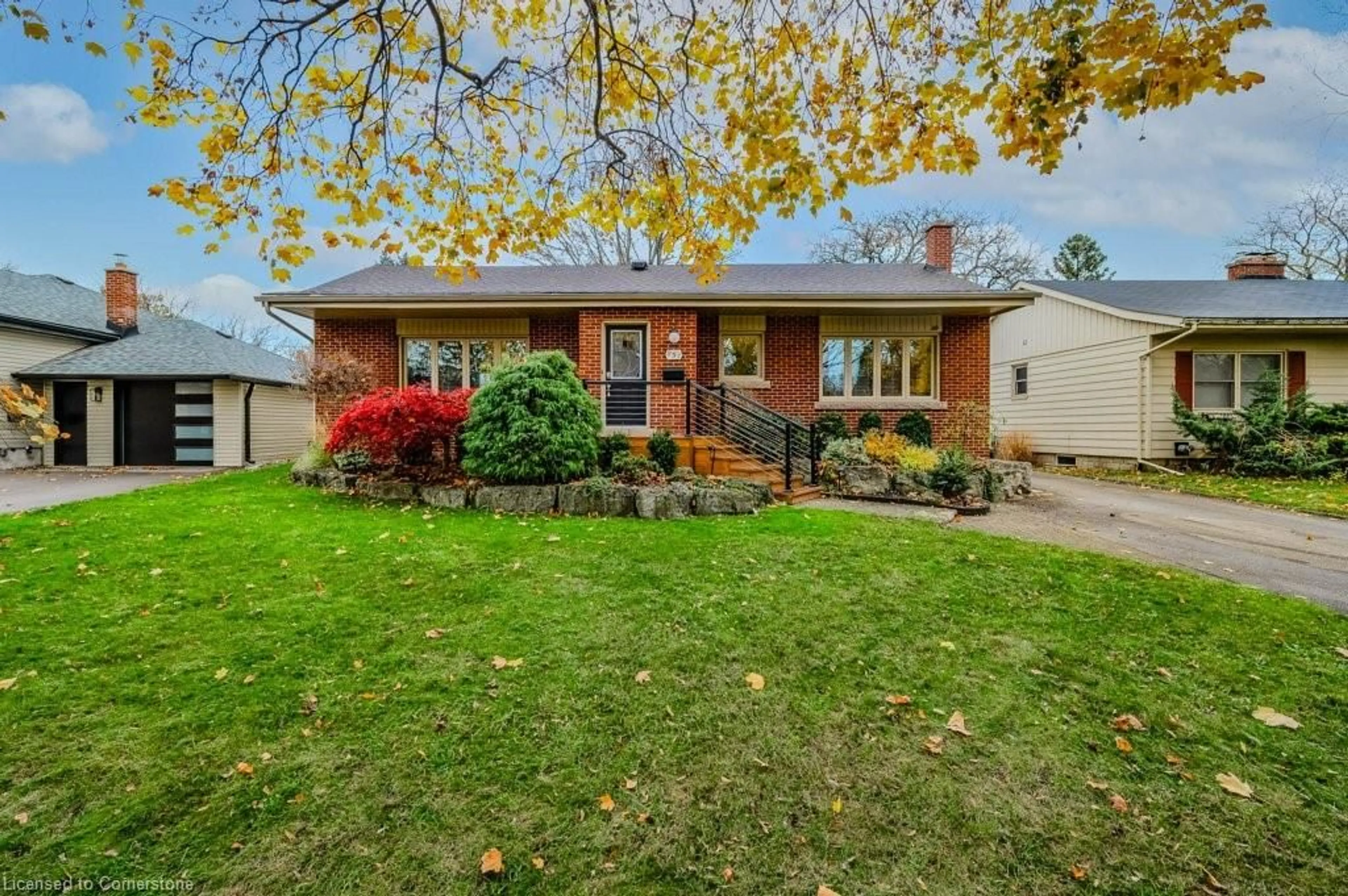 Home with brick exterior material, street for 957 Sanford Dr, Burlington Ontario L7T 3G7