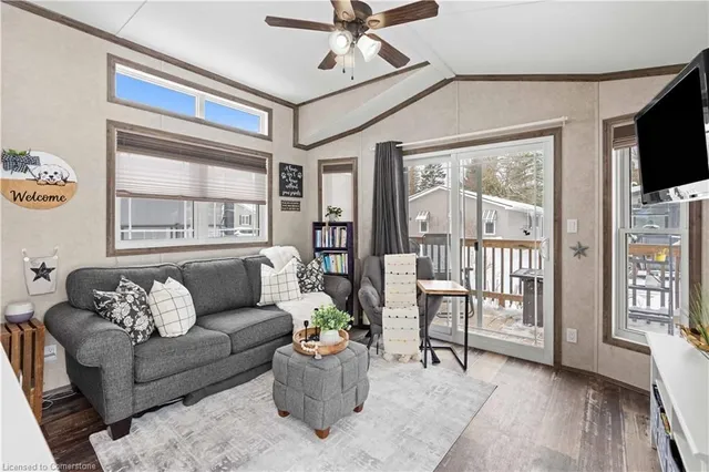 Additional property image - 4449 Milburough Line Unit 10 Oak St.