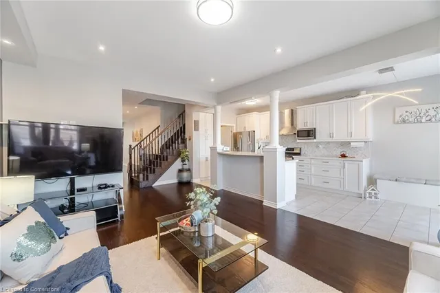 Additional property image - 1407 Chretien Street