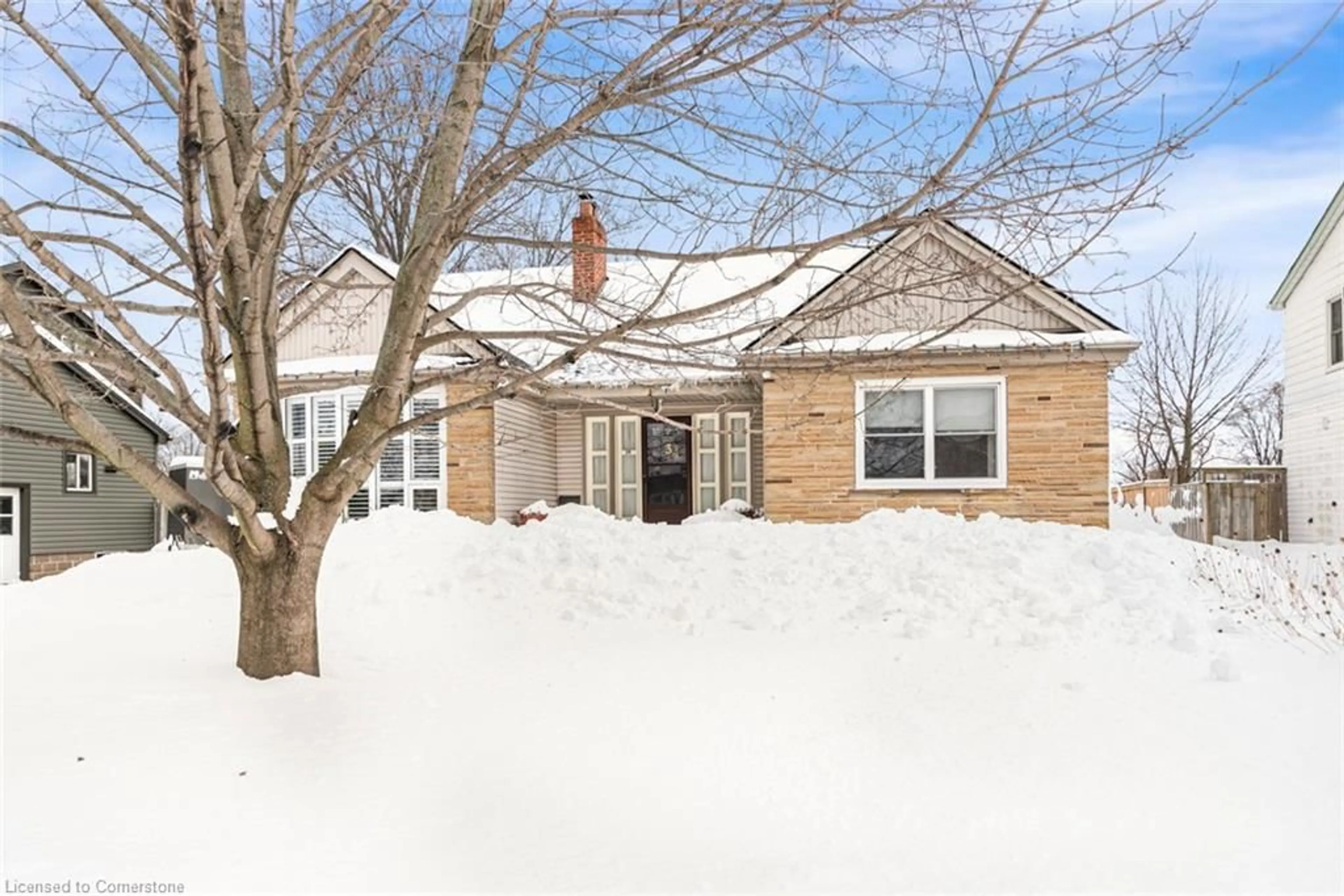 Home with brick exterior material, street for 34 Norwich Rd, Stoney Creek Ontario L8E 1Z8