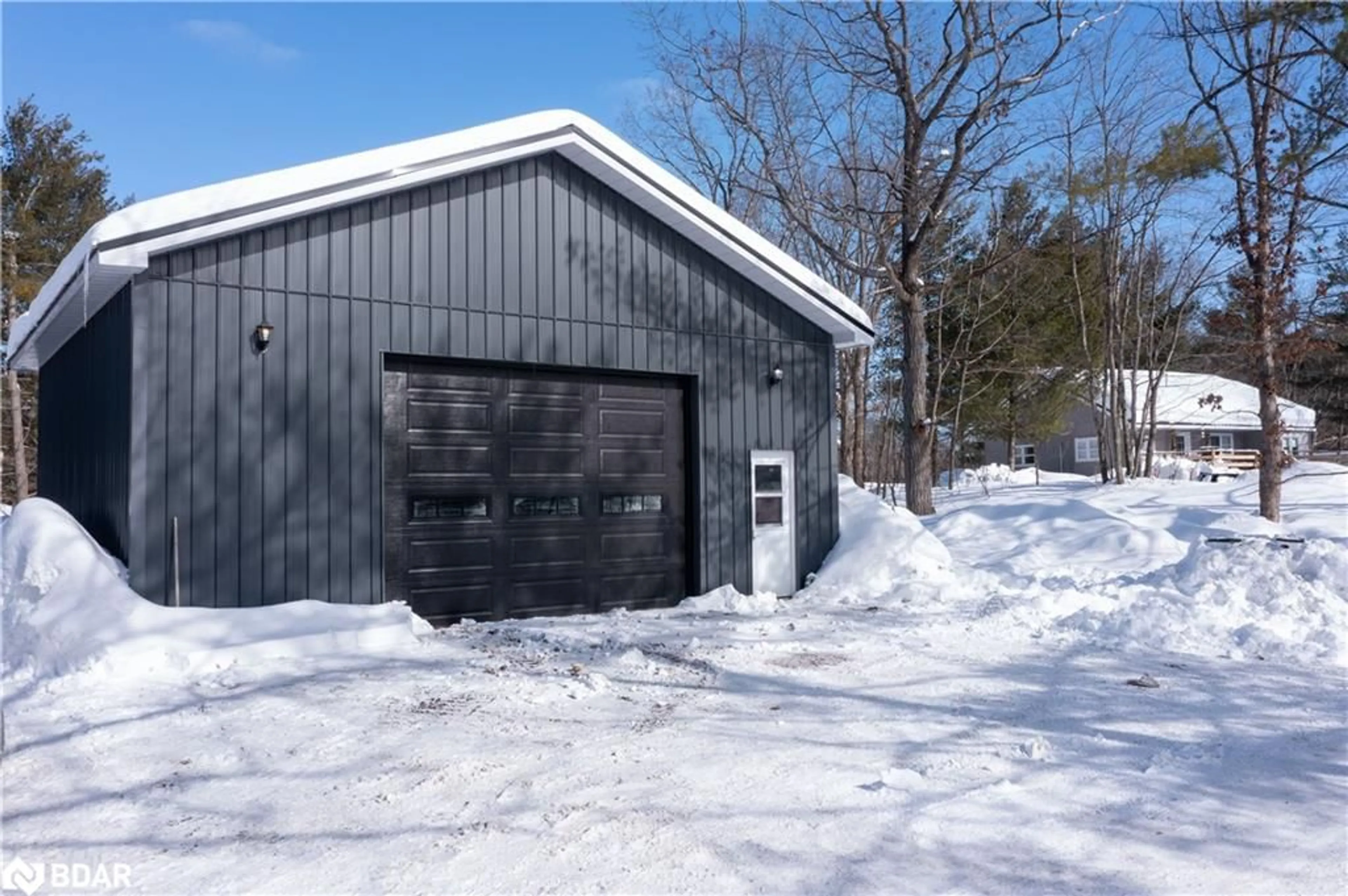 Indoor garage for 8025 County Rd 169, Washago Ontario L0K 2B0