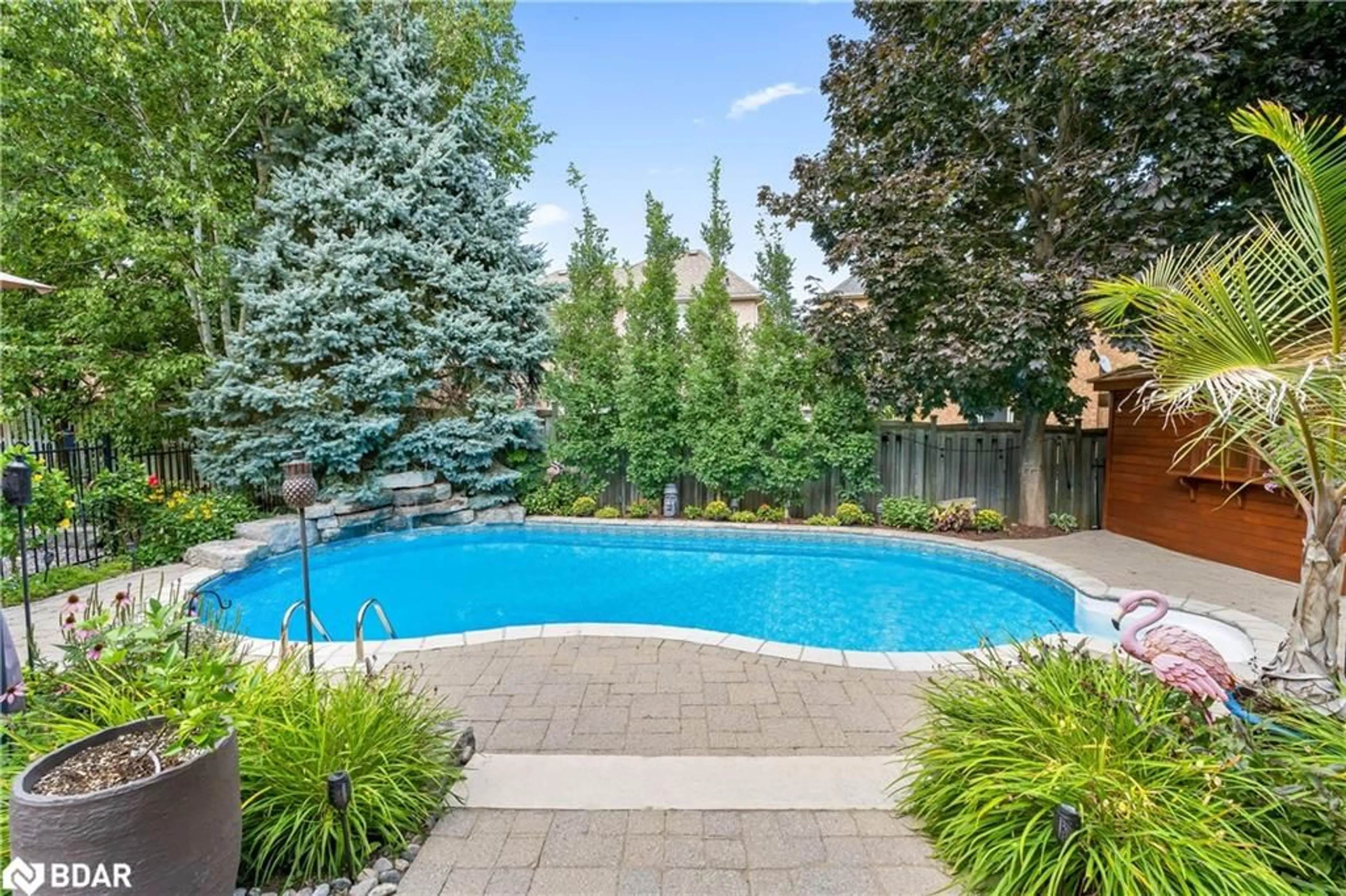 Pool for 96 North Ridge Cres, Georgetown Ontario L7G 6E7