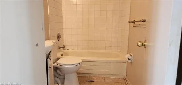 Additional property image - 108 Niagara St