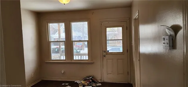 Additional property image - 108 Niagara St