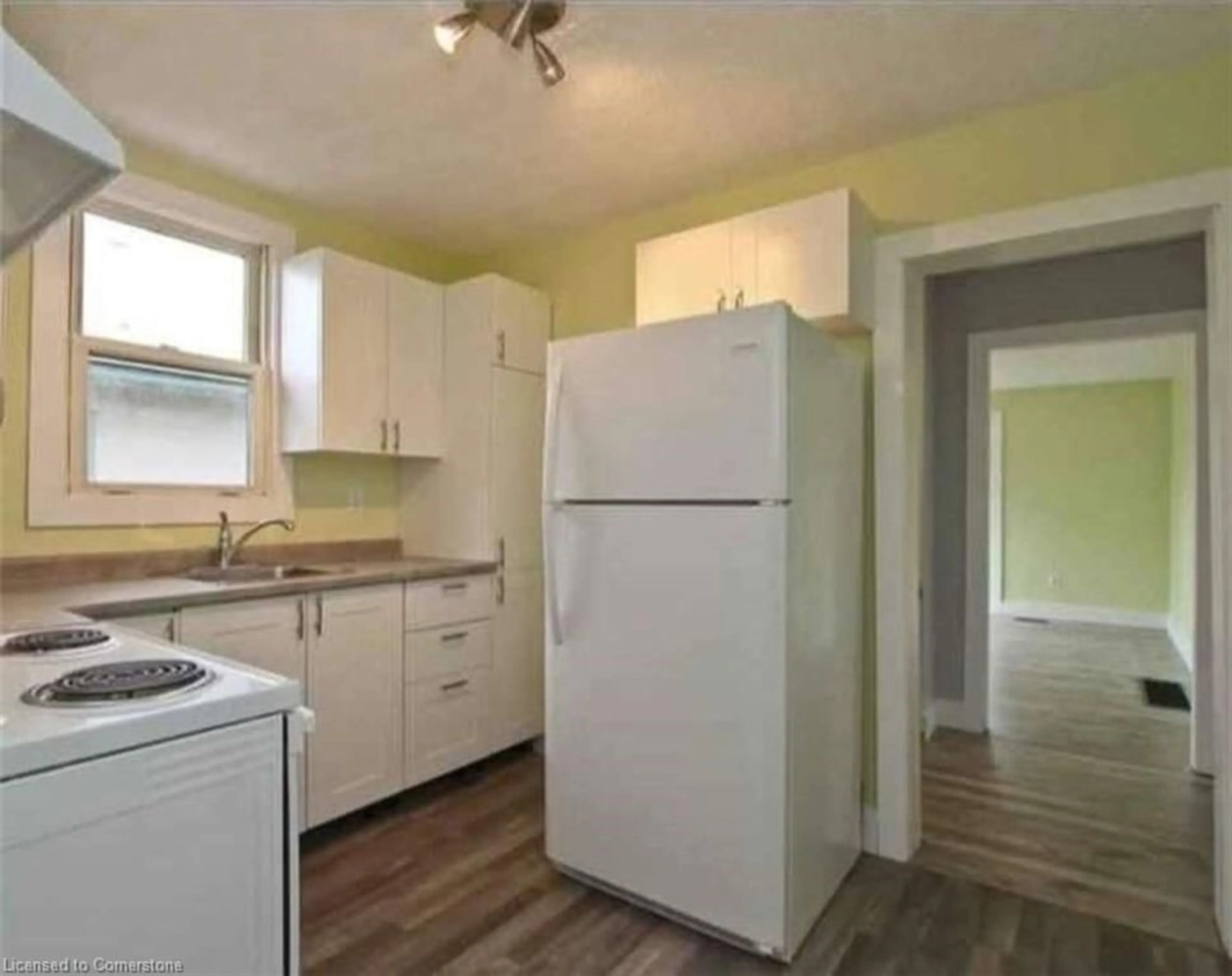 Standard kitchen, unknown for 39 Gutcher Ave, Sudbury Ontario P3C 3H5