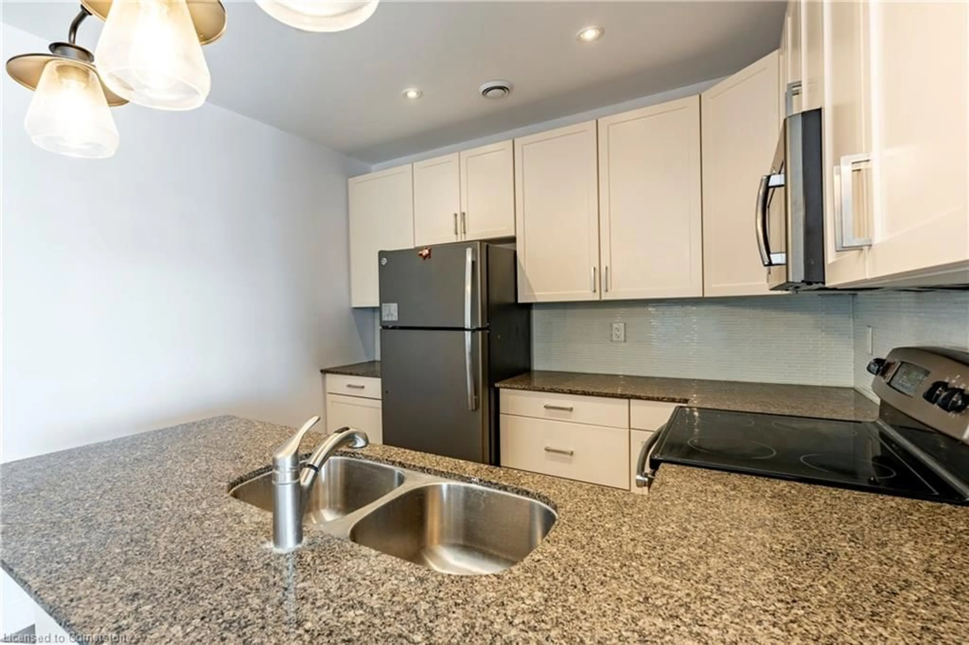 Standard kitchen, unknown for 1 Victoria St #1512, Kitchener Ontario N2G 0B5