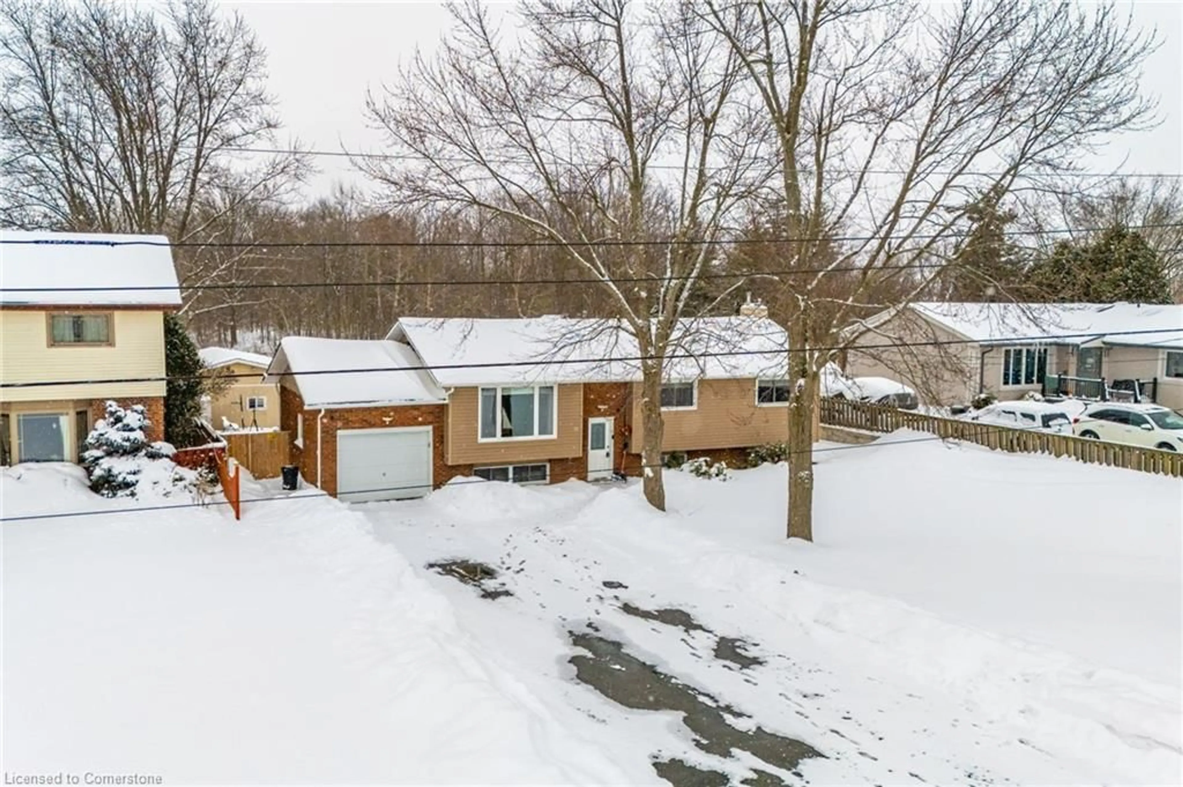 A pic from outside/outdoor area/front of a property/back of a property/a pic from drone, street for 3395 Tisdale Rd, Mount Hope Ontario L0R 1W0