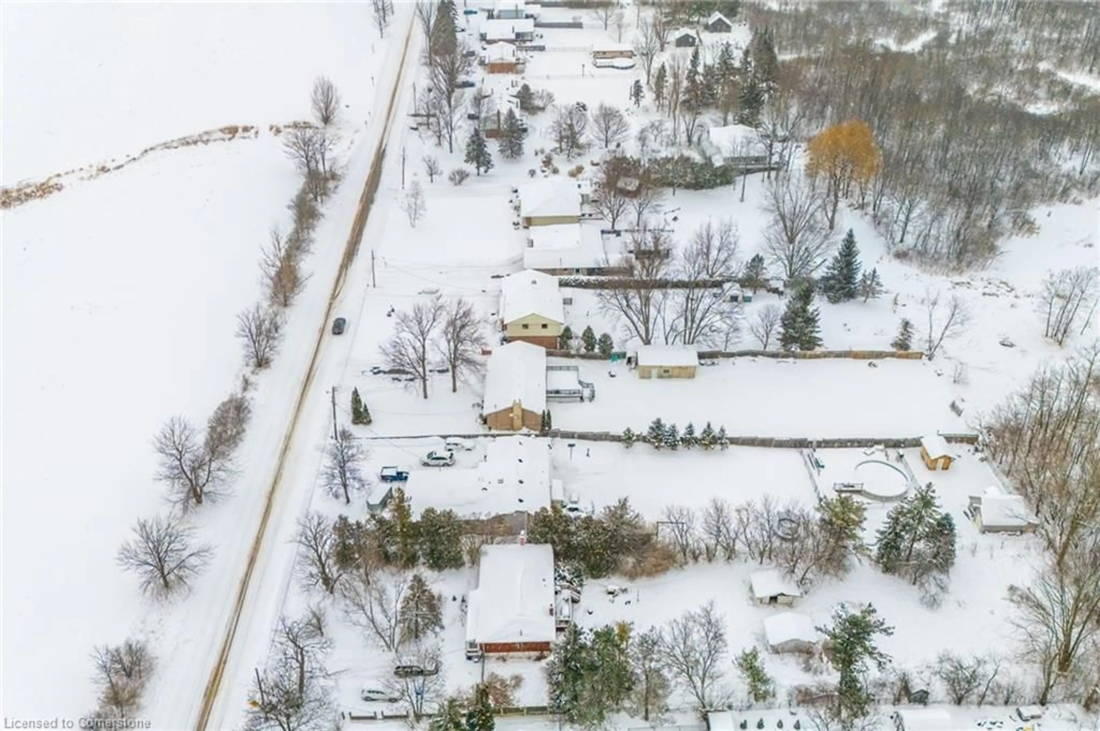 A pic from outside/outdoor area/front of a property/back of a property/a pic from drone, street for 3395 Tisdale Rd, Mount Hope Ontario L0R 1W0