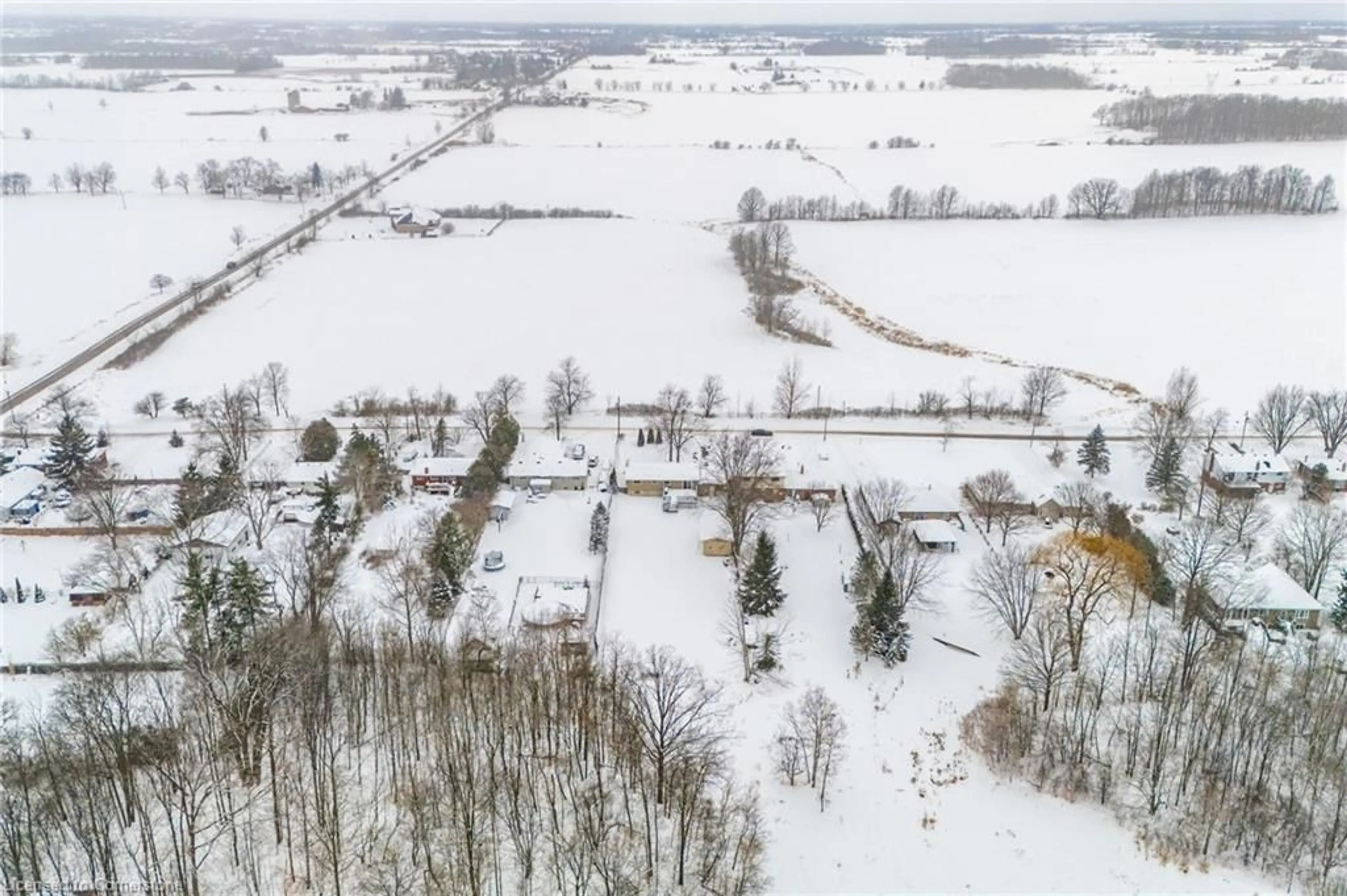 A pic from outside/outdoor area/front of a property/back of a property/a pic from drone, unknown for 3395 Tisdale Rd, Mount Hope Ontario L0R 1W0