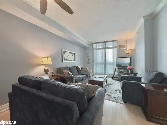 Additional property image - 100 John St Unit 403