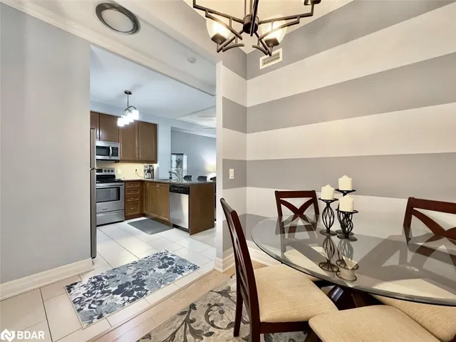 Additional property image - 100 John St Unit 403