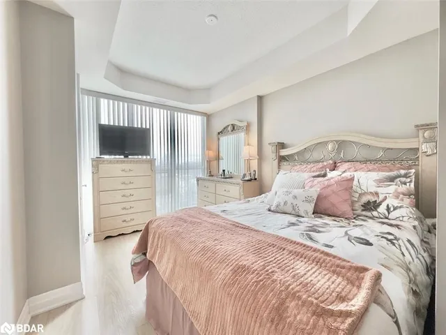 Additional property image - 100 John St Unit 403