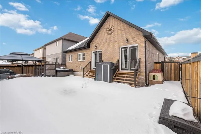 Primary image of 218 Bellagio Ave