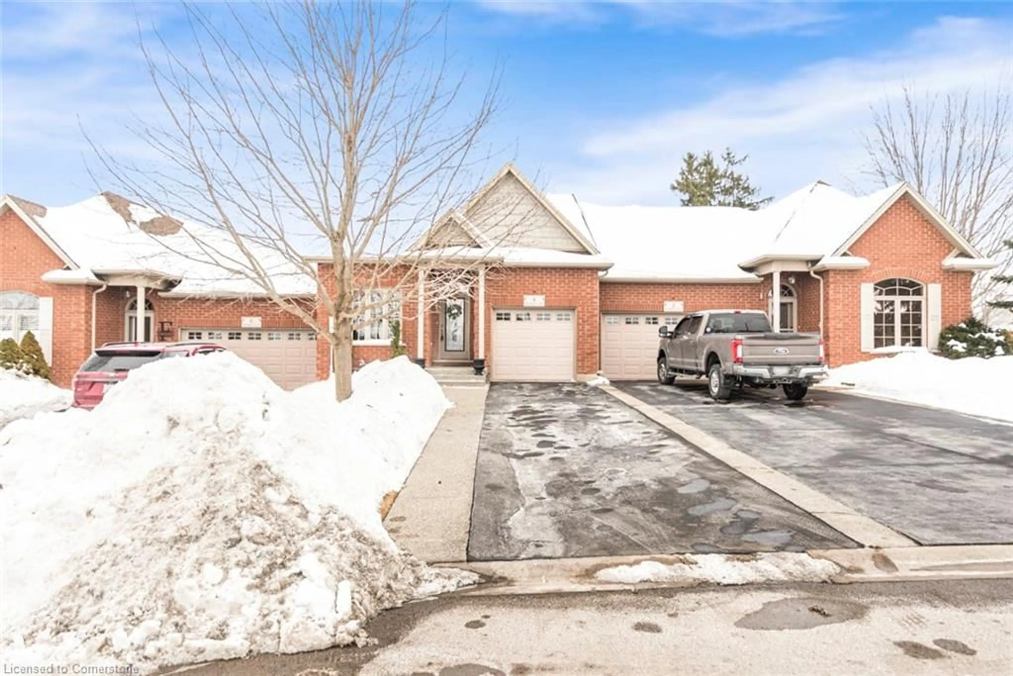 Home with brick exterior material, street for 4 Iron Bridge Crt, Caledonia Ontario N3W 0A4