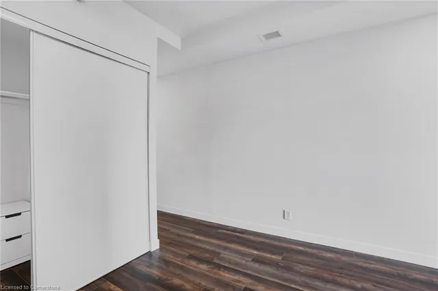 Additional property image - 15 Queen St Unit 1204