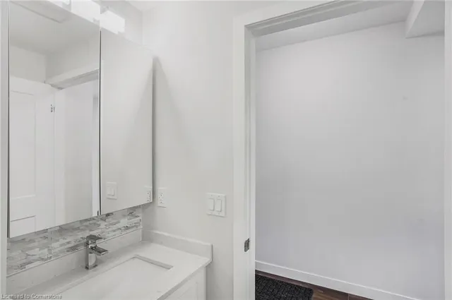 Additional property image - 15 Queen St Unit 1204