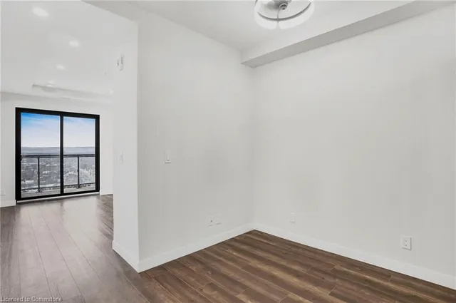 Additional property image - 15 Queen St Unit 1204