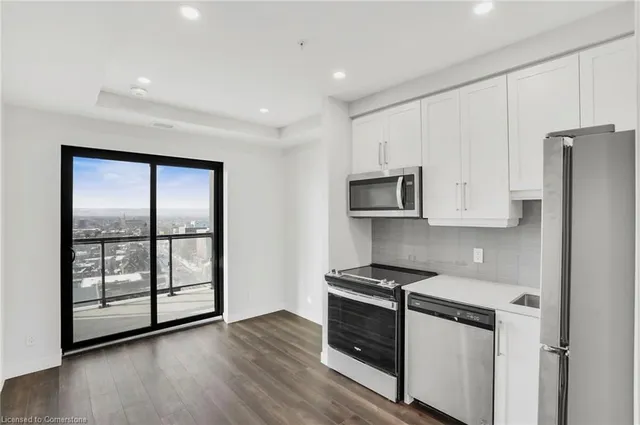 Additional property image - 15 Queen St Unit 1204
