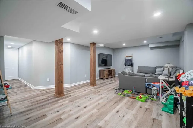 Additional property image - 212 Bradley Ave