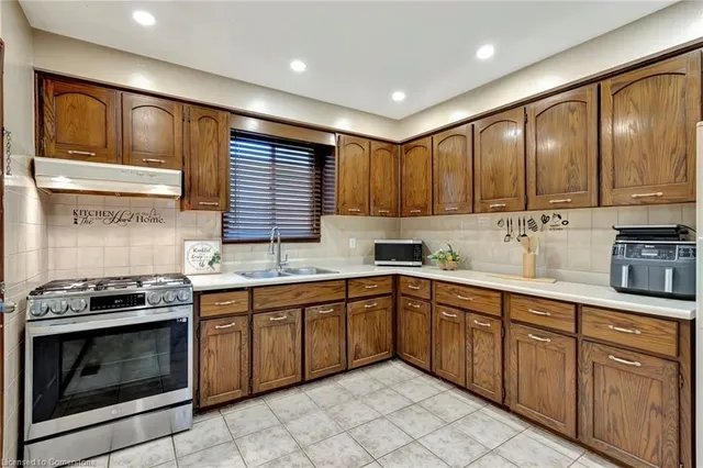 Additional property image - 19 Janet Crt