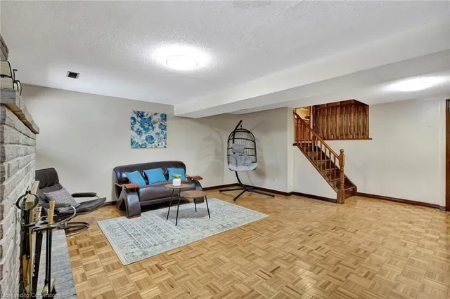 Additional property image - 19 Janet Crt