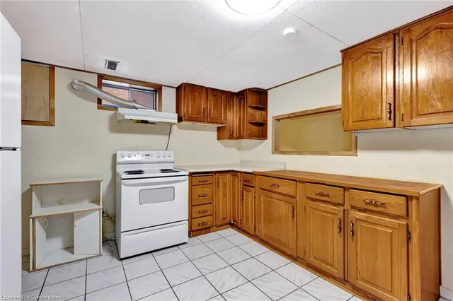 Additional property image - 19 Janet Crt