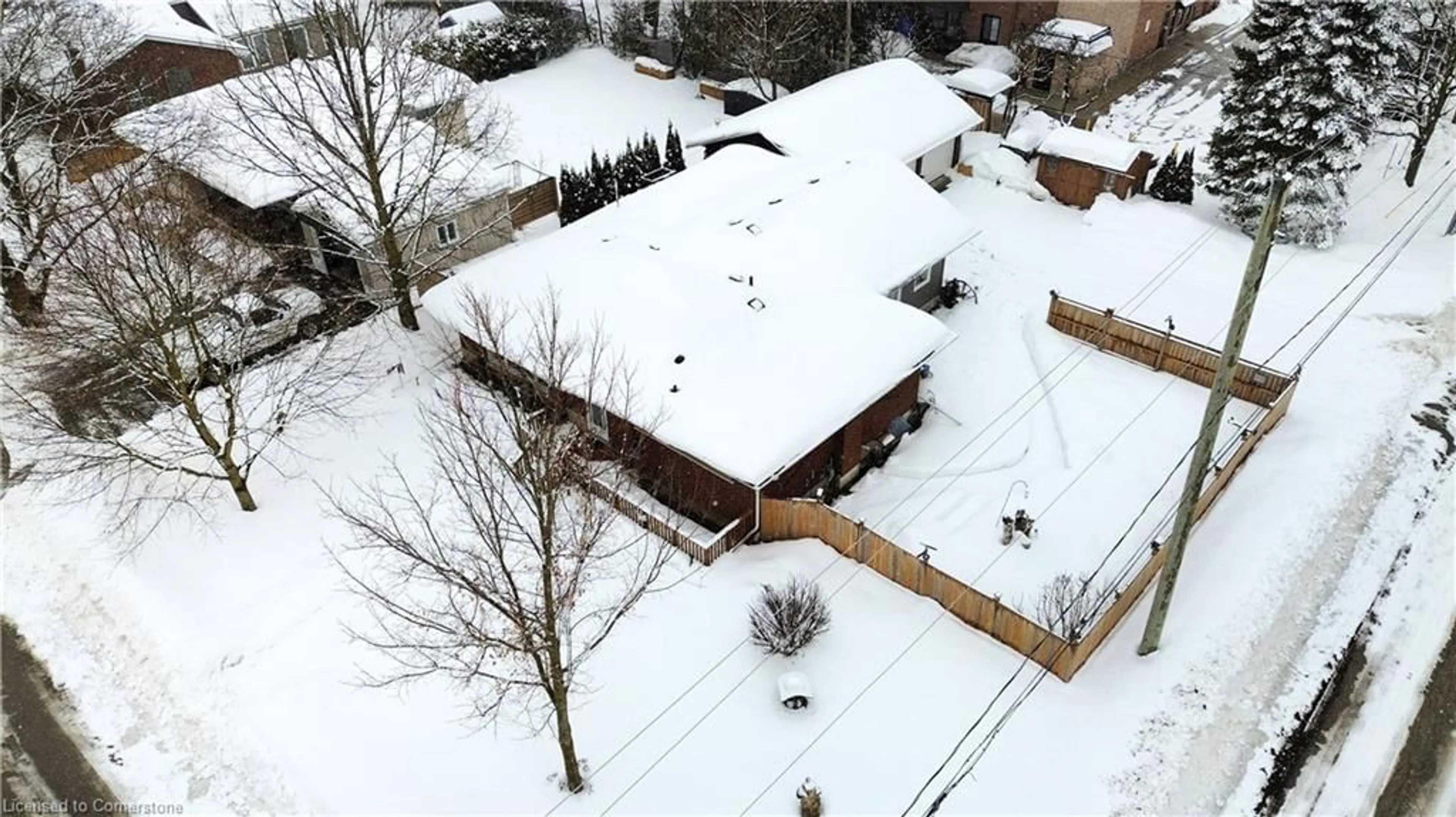 A pic from outside/outdoor area/front of a property/back of a property/a pic from drone, street for 196 John St, Elora Ontario N0B 1S0