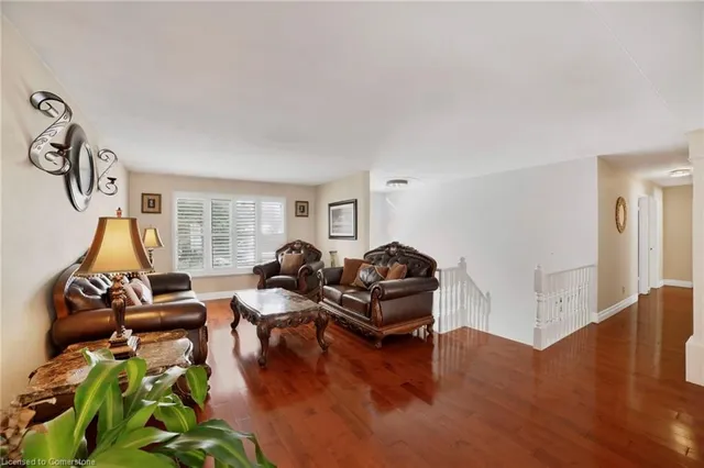 Additional property image - 12 Portal Crt