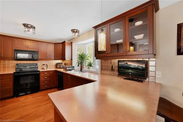 Additional property image - 12 Portal Crt