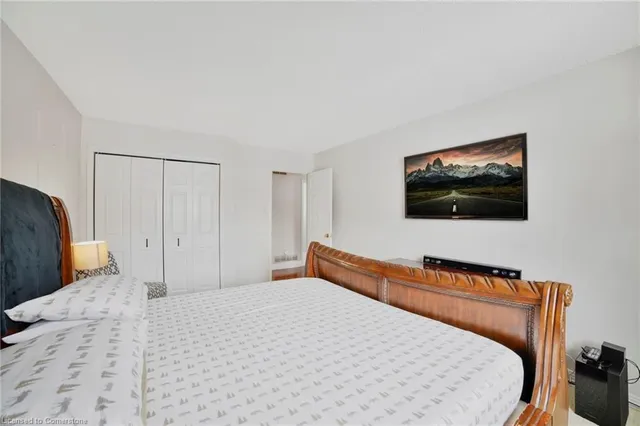 Additional property image - 12 Portal Crt