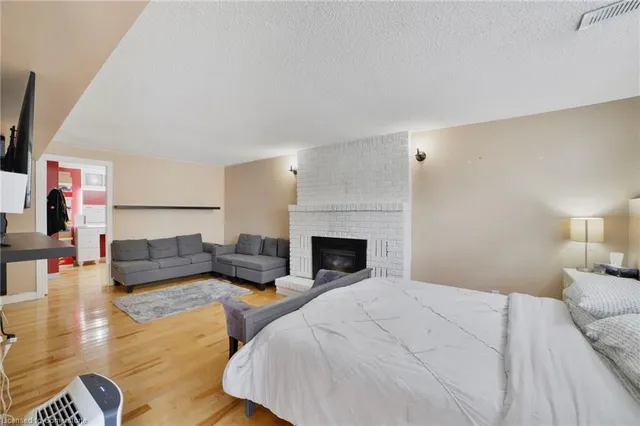 Additional property image - 12 Portal Crt