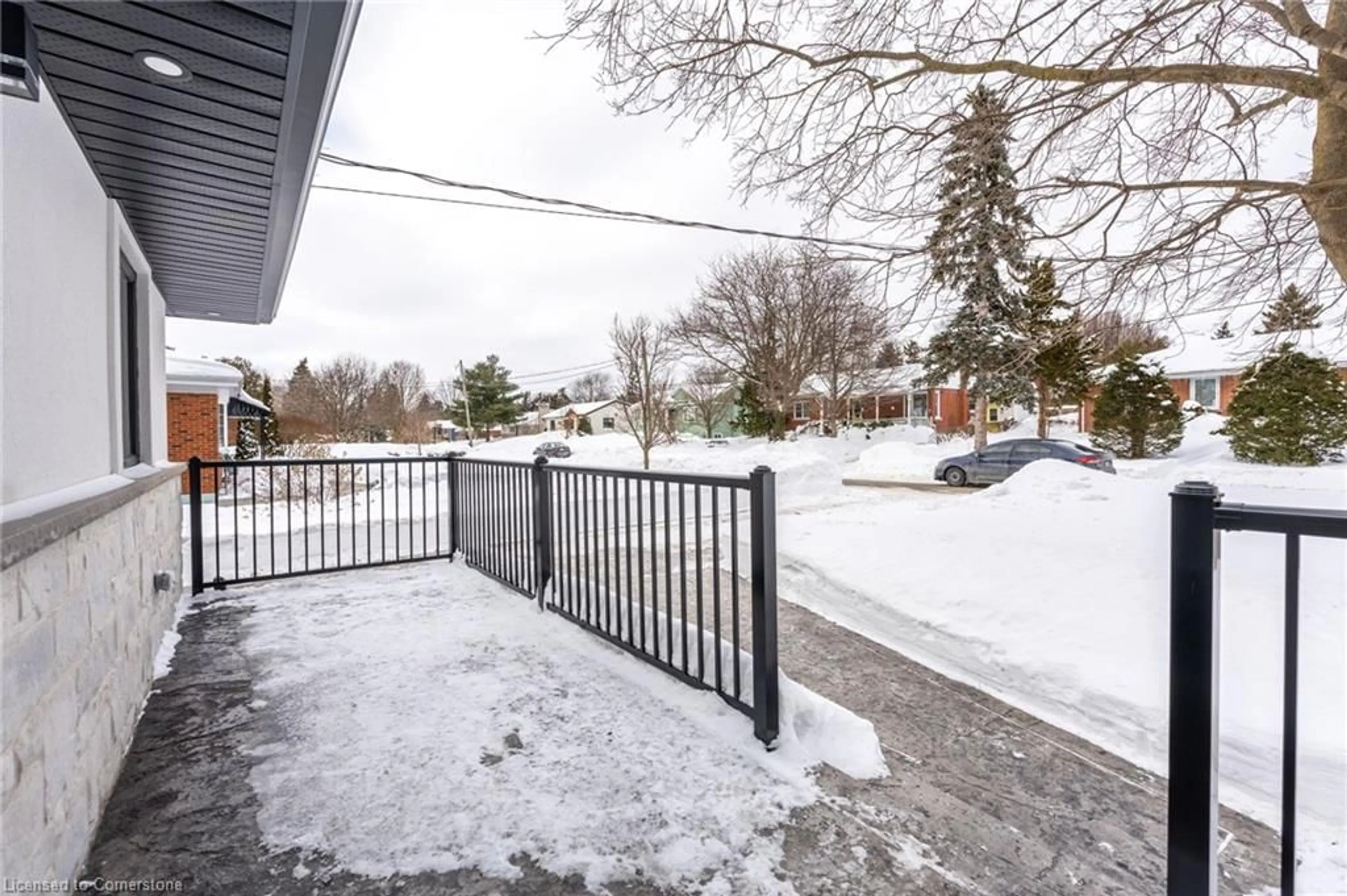 Patio, street for 11 James St, Waterdown Ontario L0R 2H0