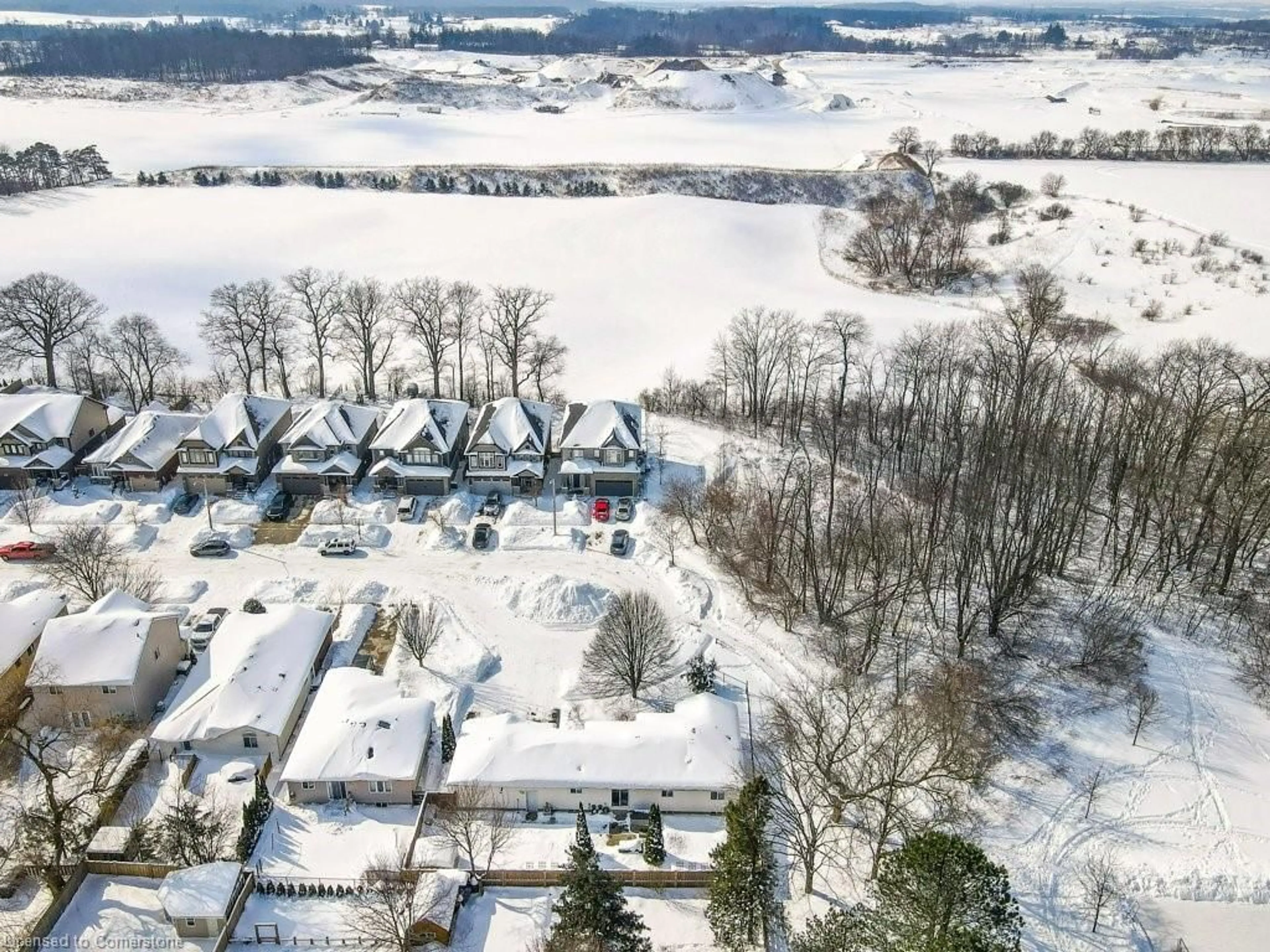 A pic from outside/outdoor area/front of a property/back of a property/a pic from drone, street for 99 Fraserwood Crt, Cambridge Ontario N1S 5B6