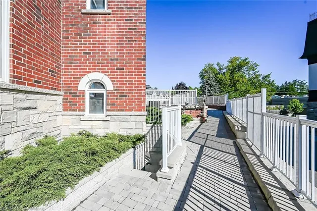 Additional property image - 95 Wilson St Unit 101