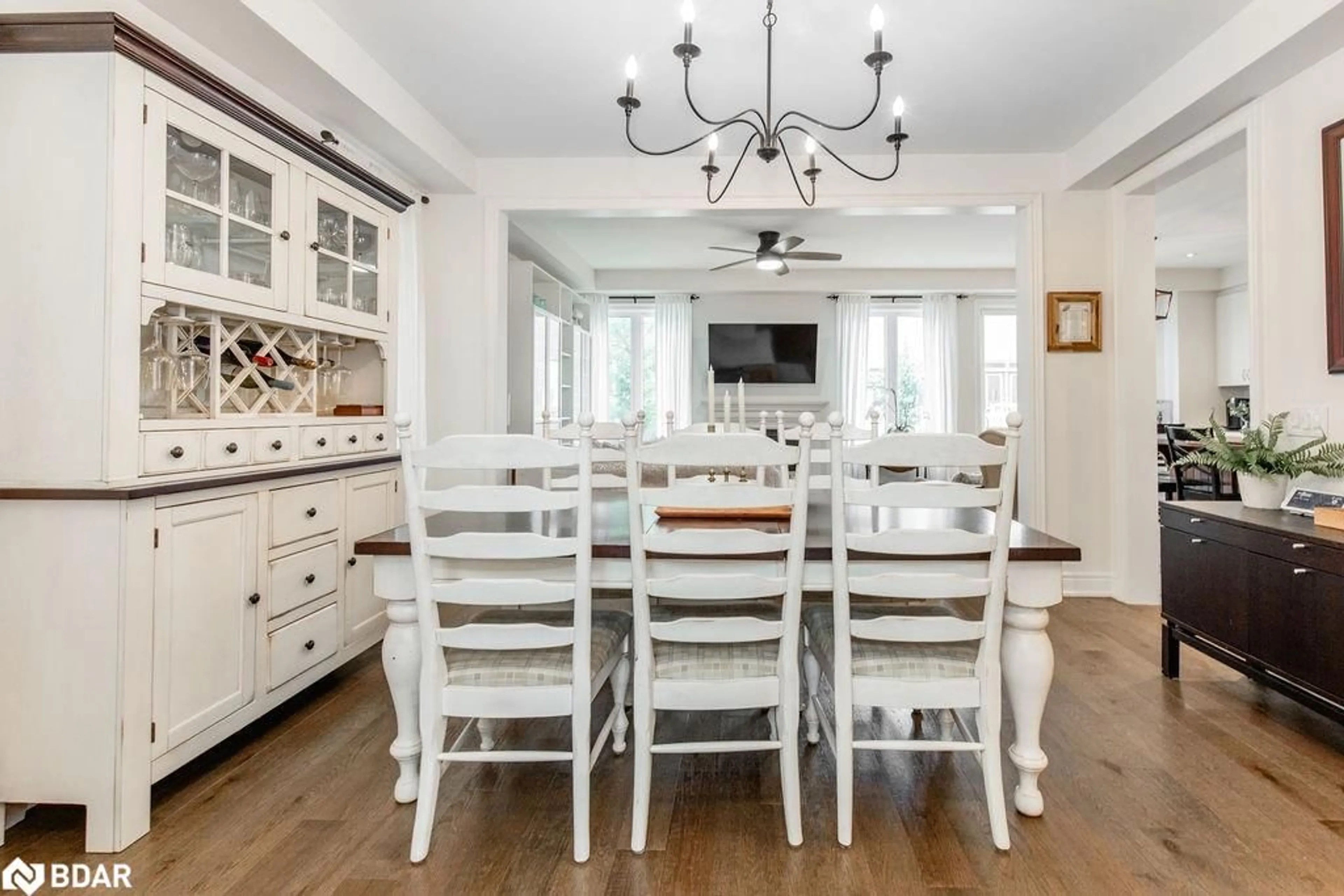 Dining room, unknown for 17 Clear Spring Avenue, Georgina Ontario L4P 0H7