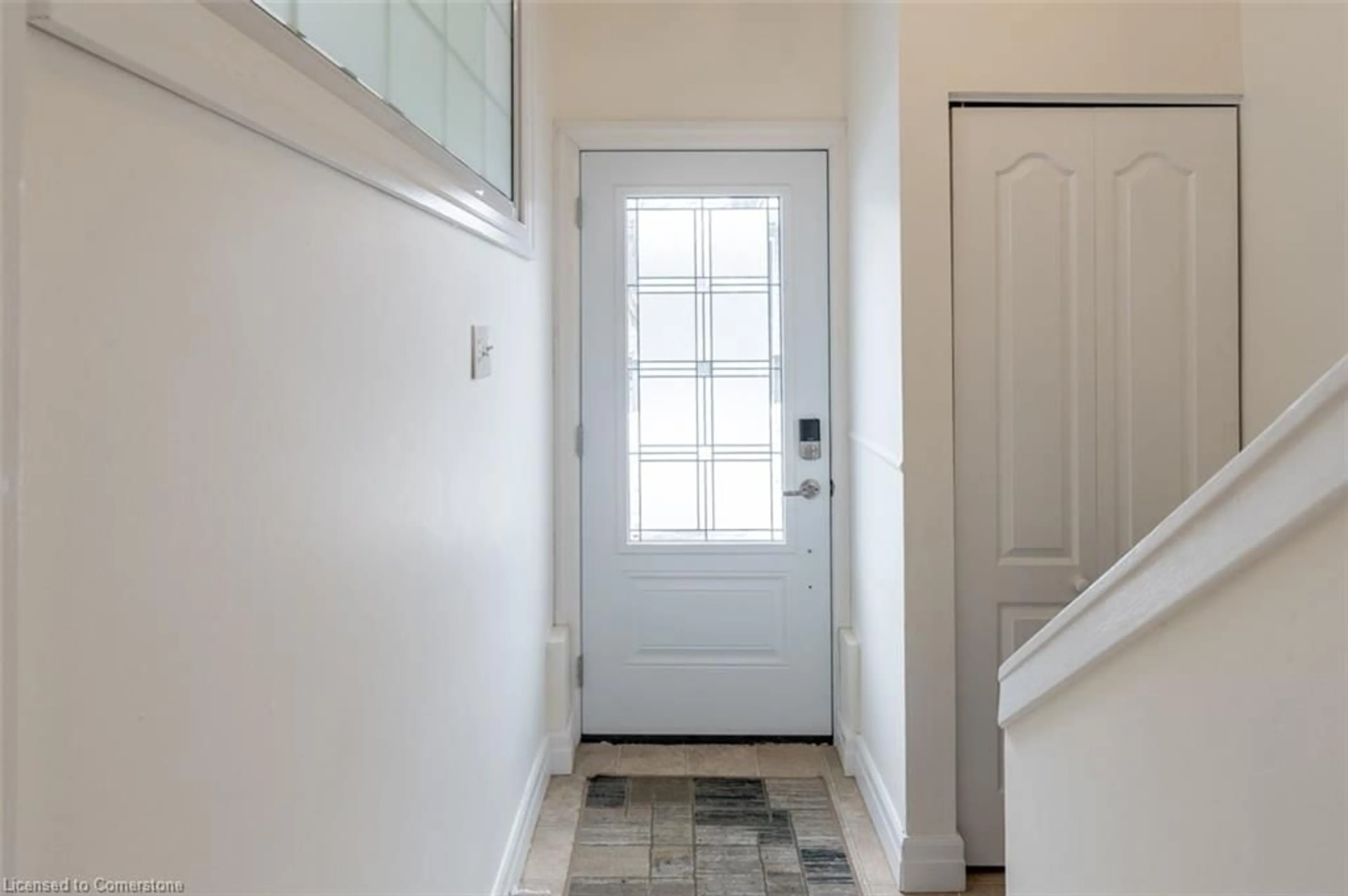 Indoor entryway for 88 Mountford Dr, Wellington Ontario N1E 6G2