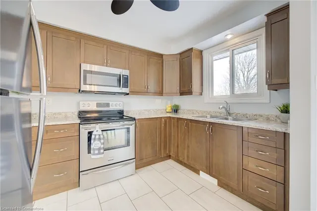 Additional property image - 8 Inadale Crt
