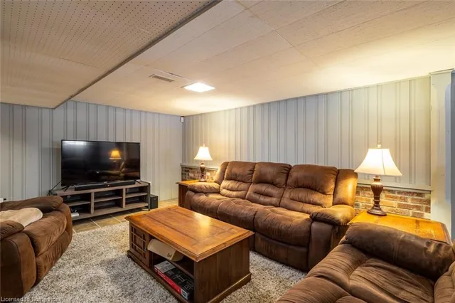 Additional property image - 16 Trevor Dr