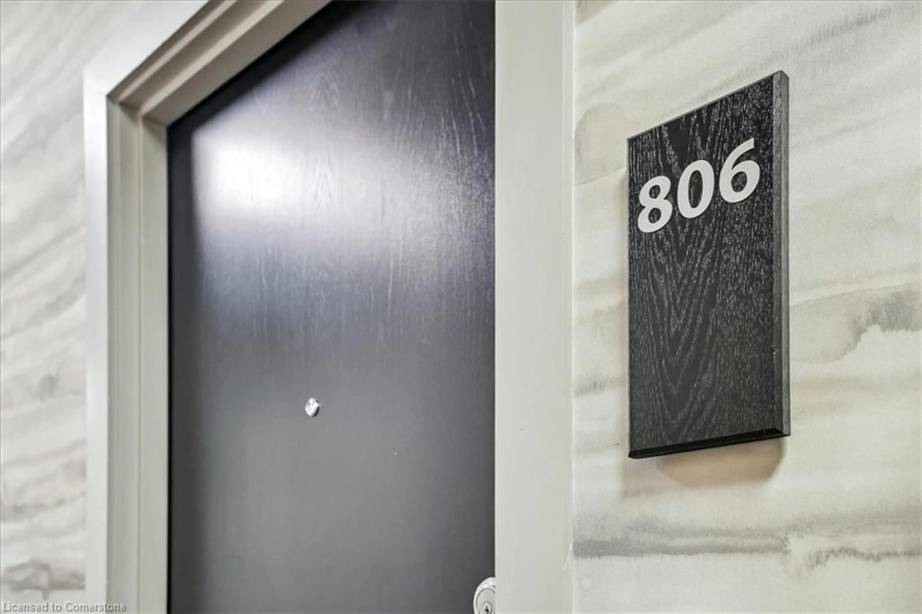 Indoor entryway for 2750 King St #806, Hamilton Ontario L8G 0B8