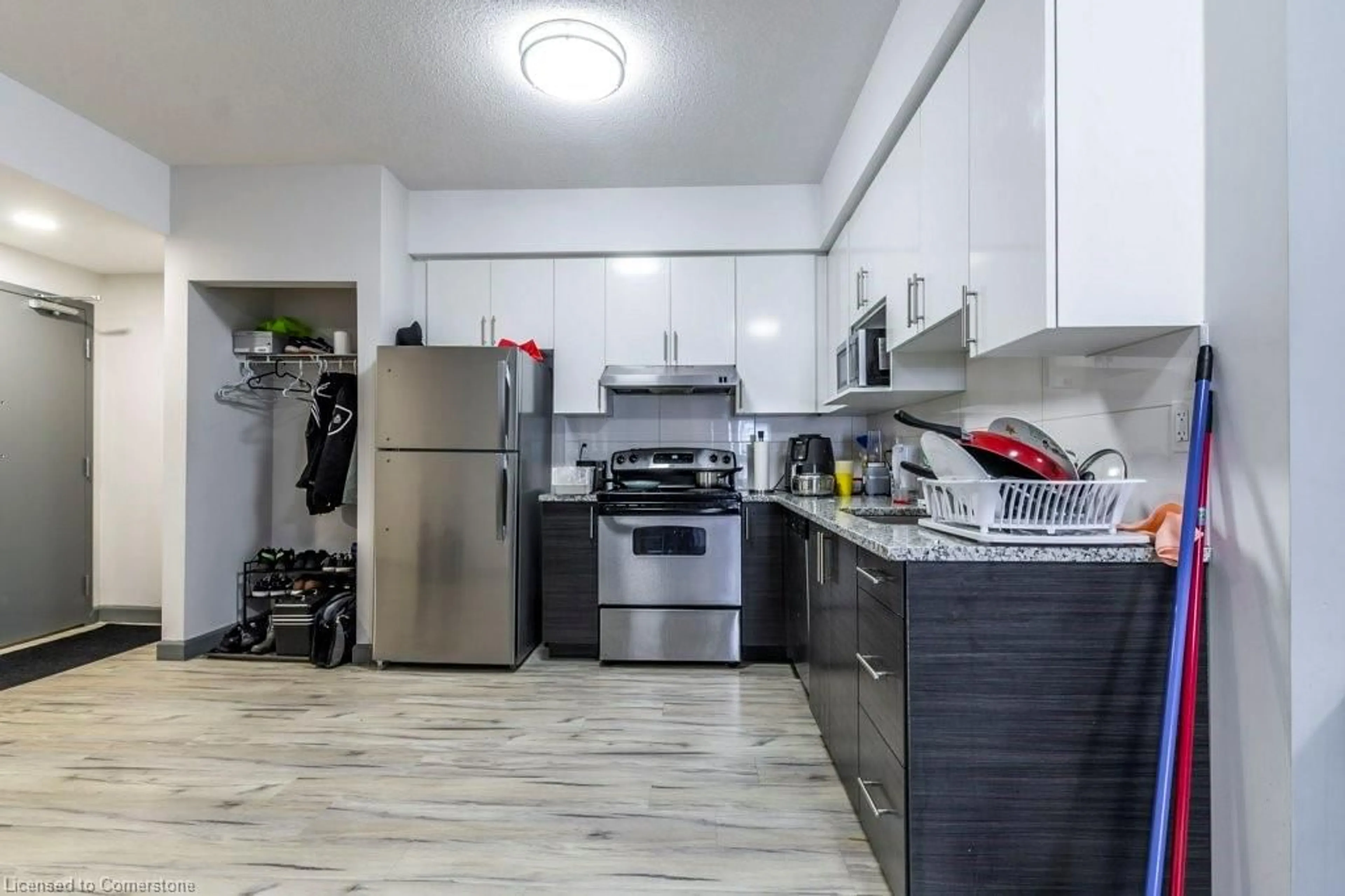 Standard kitchen, unknown for 258C Sunview St #326, Waterloo Ontario N2L 3V9