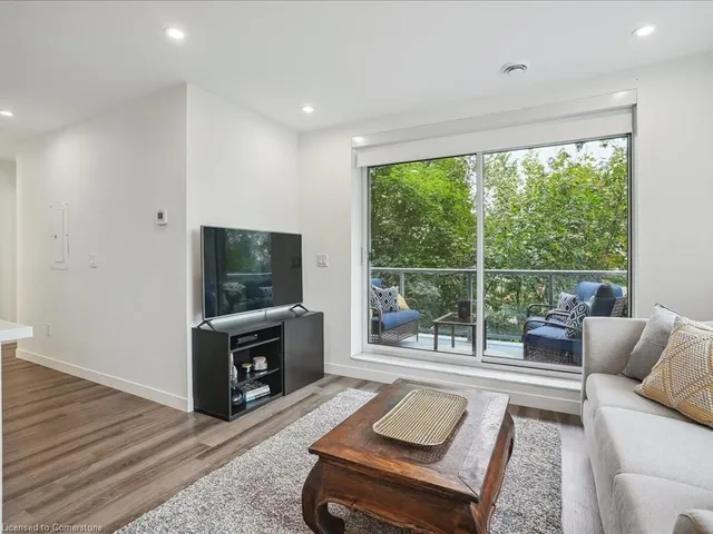 Additional property image - 479 Charlton Ave Unit 204