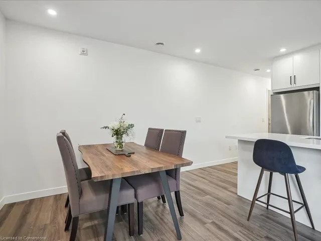 Additional property image - 479 Charlton Ave Unit 204