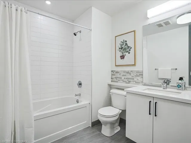 Additional property image - 479 Charlton Ave Unit 204