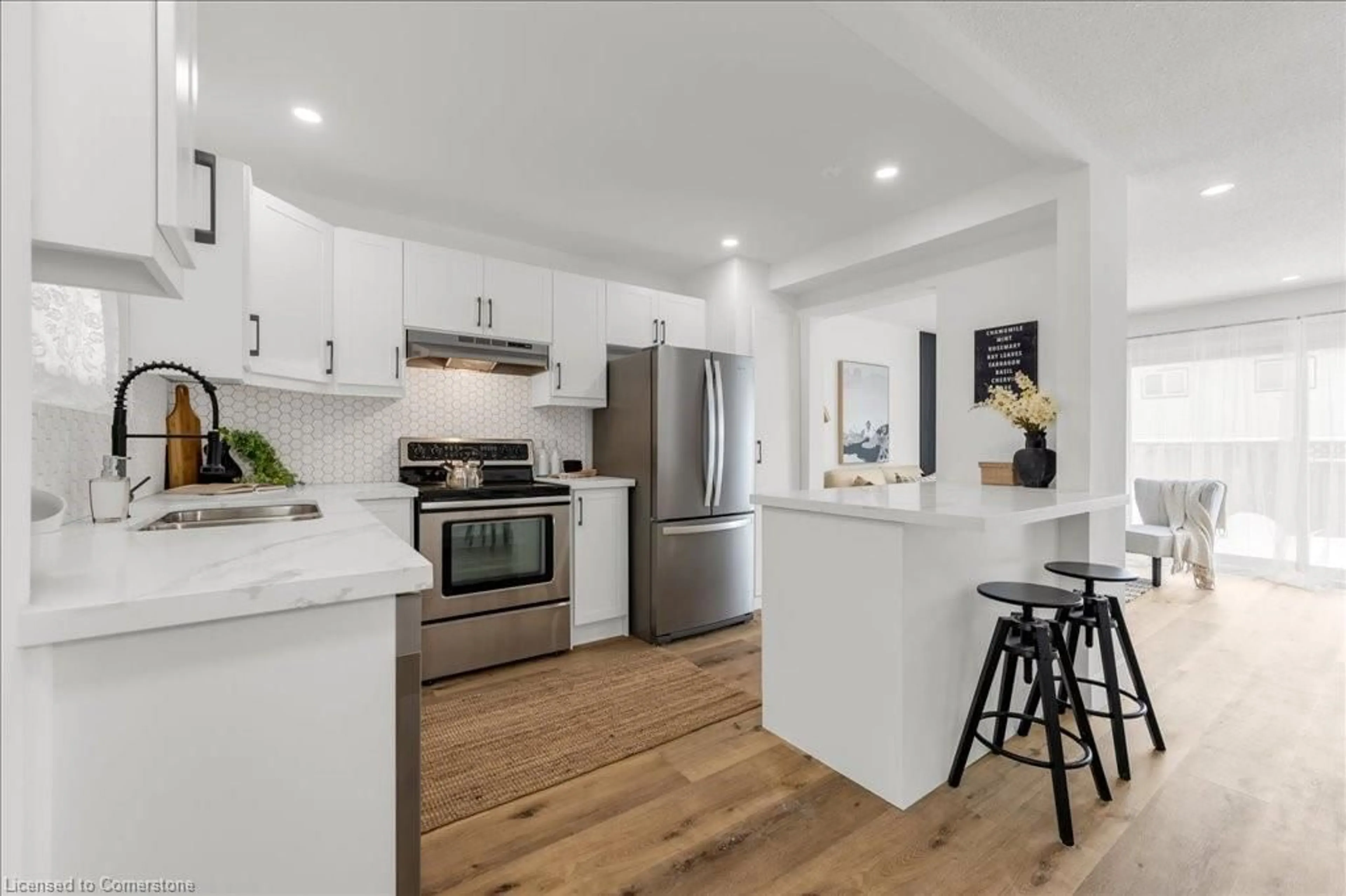 Open concept kitchen, wood/laminate floor for 910 Limeridge Rd #7, Hamilton Ontario L8W 1N9