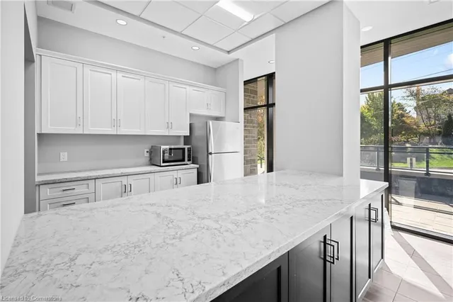 Additional property image - 30 Hamilton Street South Unit 703