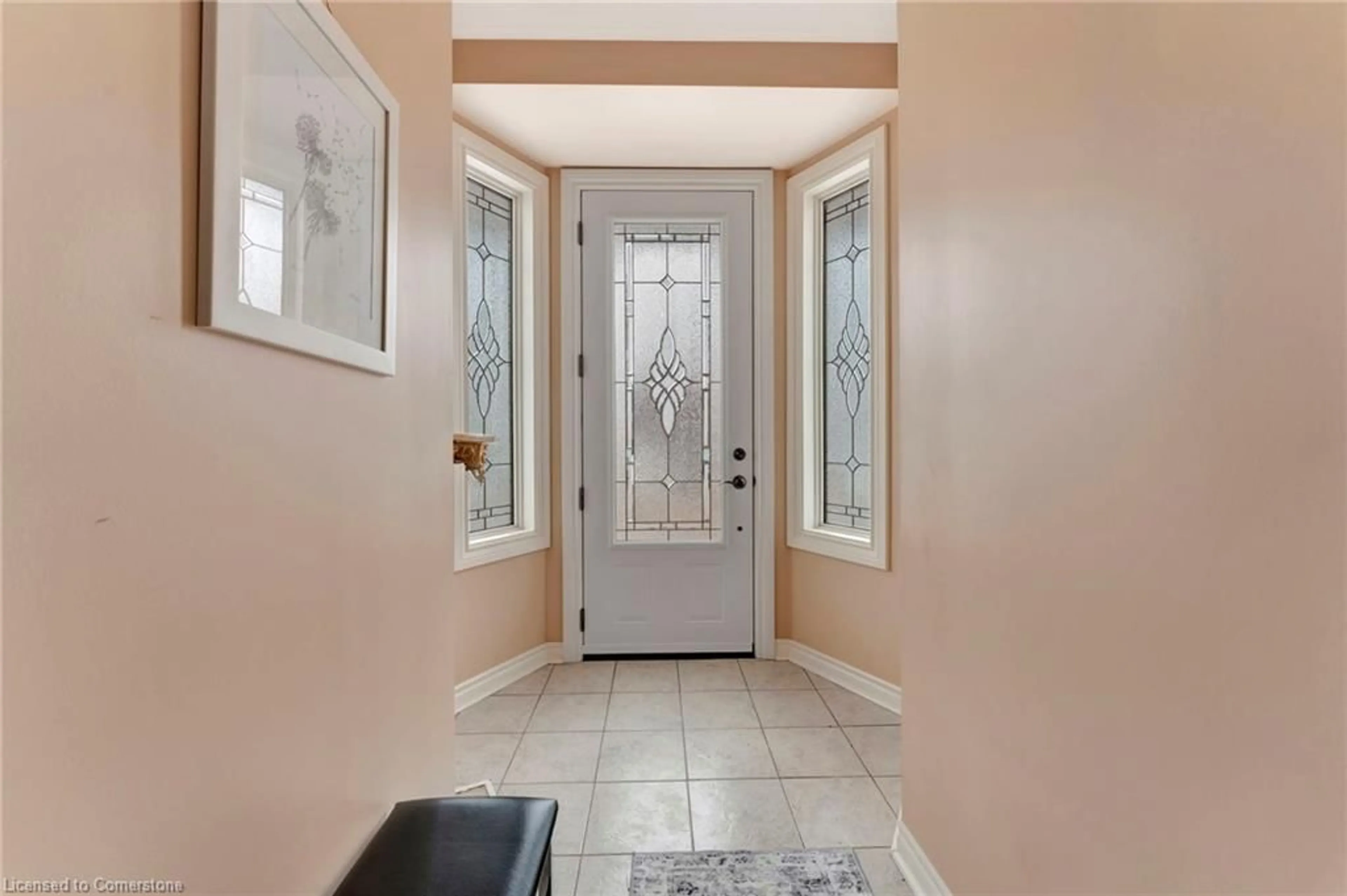 Indoor entryway for 98 Silverbirch Blvd, Mount Hope Ontario L0R 1W0