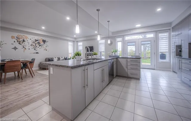 Additional property image - 38 Mistywood St
